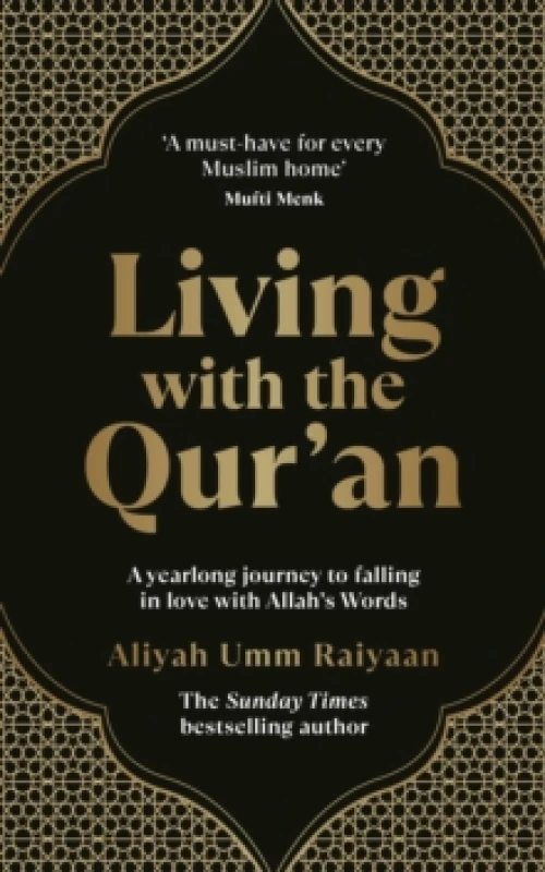Image of Living with the Quran : A yearlong journey to falling in love with Allahs Words Paperback / softback