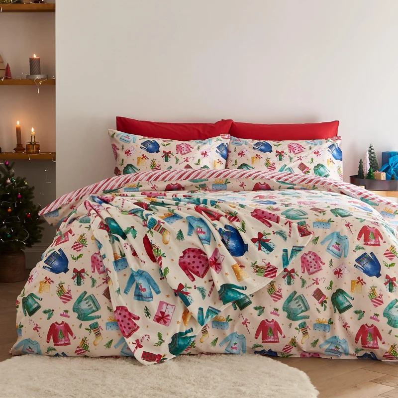 Image of Catherine Lansfield Catherine Lansfield Christmas Jumpers Bedding Set - Double