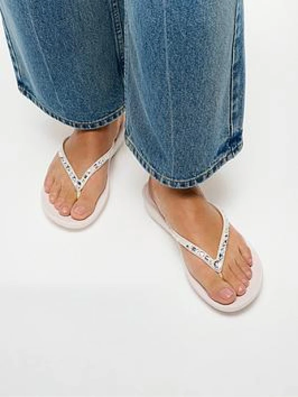 Image of FitFlop Multi-Crystal Flip Flops Women FitFlop Iqushion Blanc Female 42