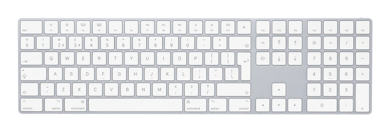 Image of Apple Magic w/ Numeric Keypad keyboard Universal Bluetooth QWERTY UK English Silver, White MXCJ3B/A