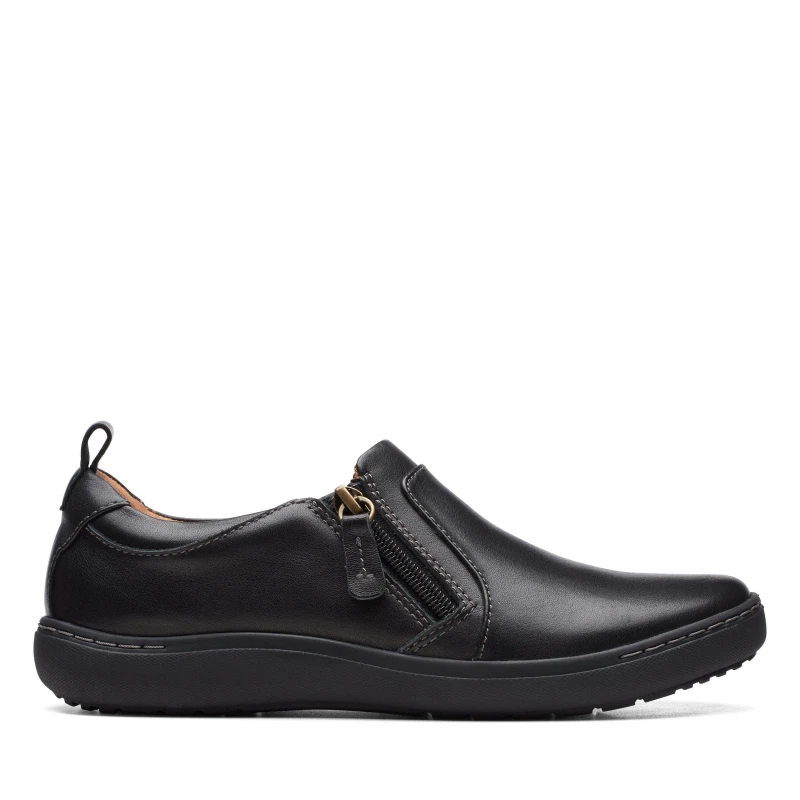 Image of Clarks Clarks Women Nalle Lilac Black Leather Trainers Size: 4-Standard Fit Black 4-Standard Fit Female 5063090010514