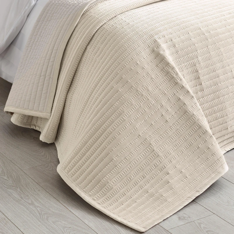 Image of Catherine Lansfield Cather Velvet Pinsonic 63 Natural unisex 220x220cm