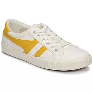 Image of Gola TENNIS MARK COX womens Shoes Trainers in Beige,4,5