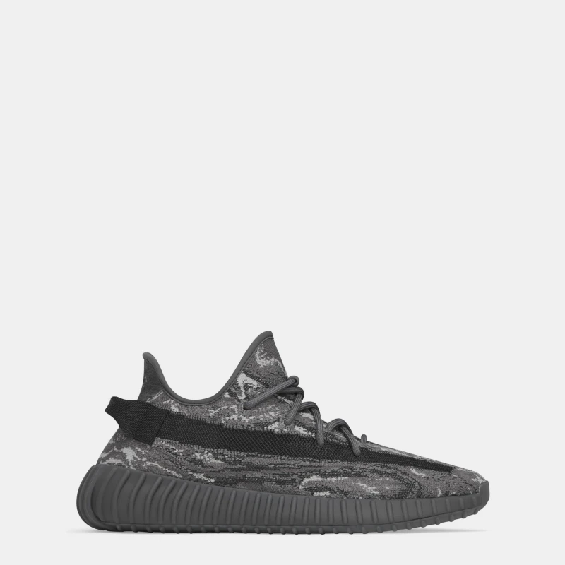 Image of Yeezy Boost 350 V2 Sneakers Junior Runners 3.5 (36) Black 09143503235