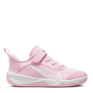 image of Nike Omni Multi-Court Little Kids Shoes - Pink