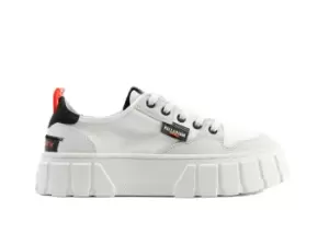 Image of Palladium Boots Womens PALLATOWER LO STAR WHITE