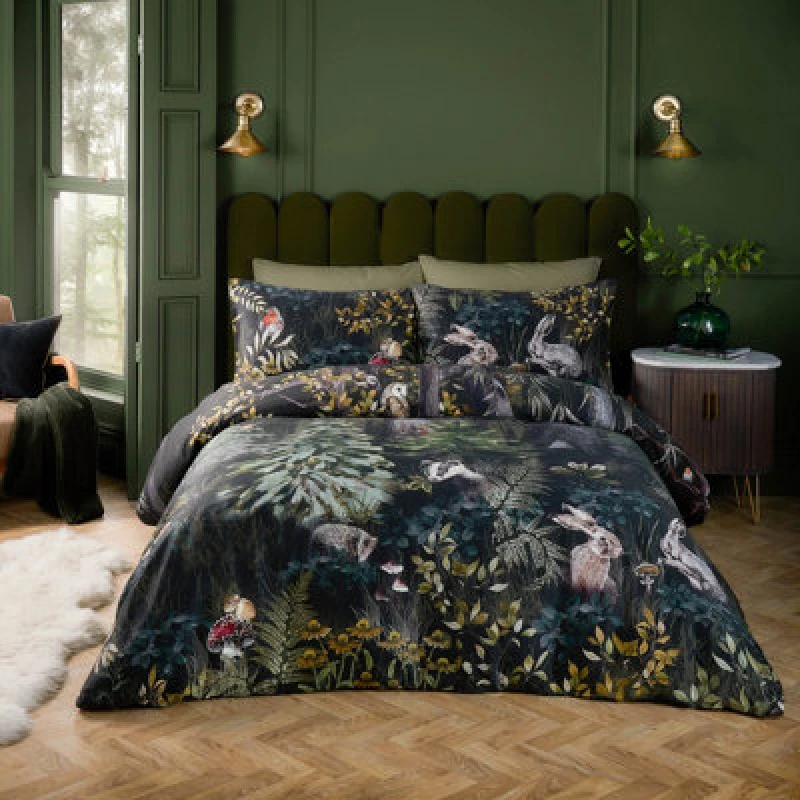 Image of Paoletti Paoletti Sherwood Forest 100% Cotton Printed Duvet Cover Set in Green Size: Super King Green Super King Unisex 5025532358158
