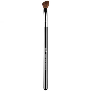 image of Sigma Beauty E70 - Medium Angled Shading Brush