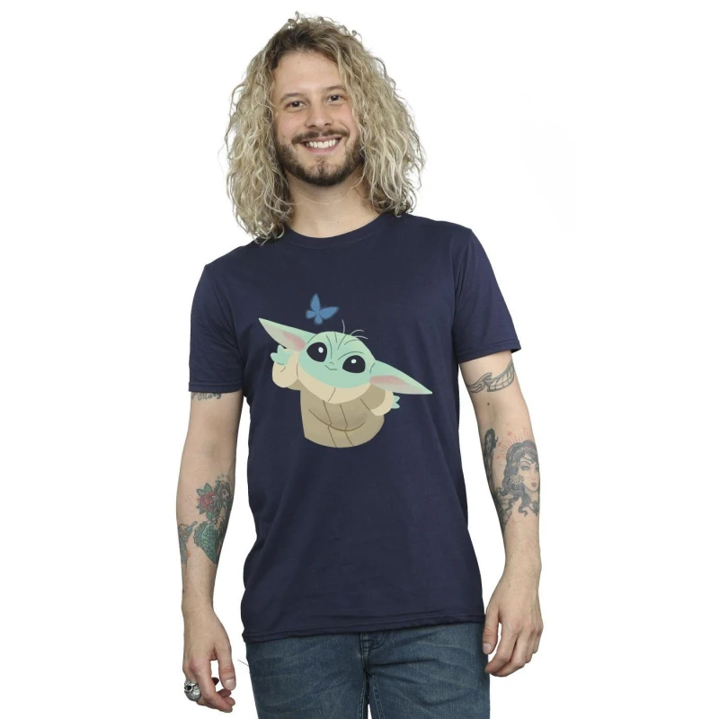 Image of Star Wars Star Wars Men The Mandalorian Butterfly Catching T-Shirt in Navy Size: Small Navy S Male 5057864765656