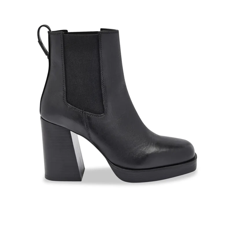 Image of Les Tropeziennes par M.Belarbi Womens boots Les Tropeziennes par M.Belarbi Vanilla Noir Female 41