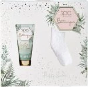 image of Style & Grace Spa Botanique Fluffy Sock Gift Set Eco Packaging 50ml Foot Cream + 1 Pair Fluffy Socks