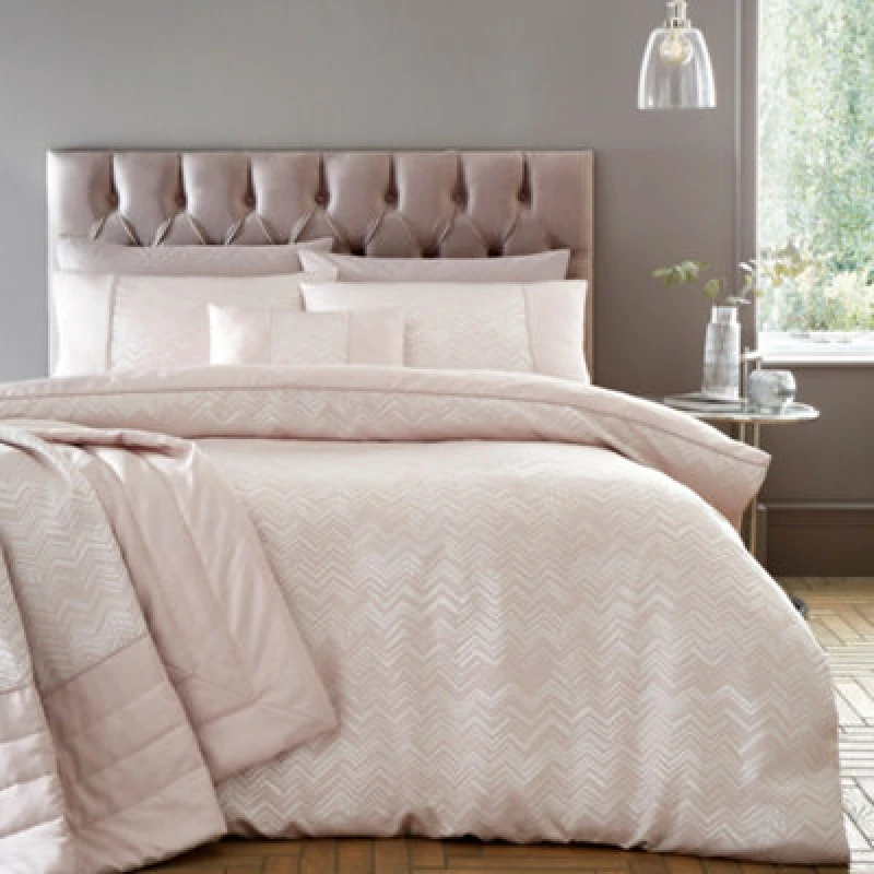 Image of Portfolio Home Antibes Chevron Waves Duvet Cover Set Quilt with Pillowcase in Pink Size: Single Pink Unisex Single