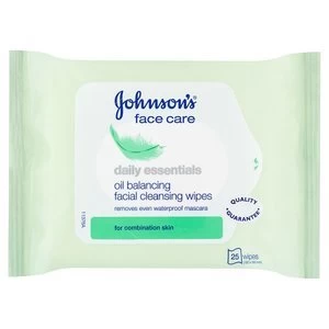 image of Johnsons Daily Essentials Oil Balancing Facial Wipes x25