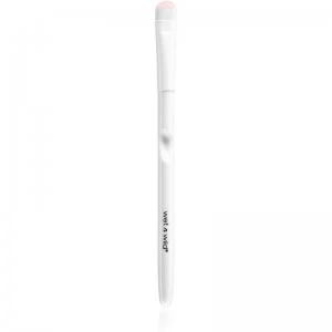 image of Wet N Wild Brush Small Eyeshadow Brush