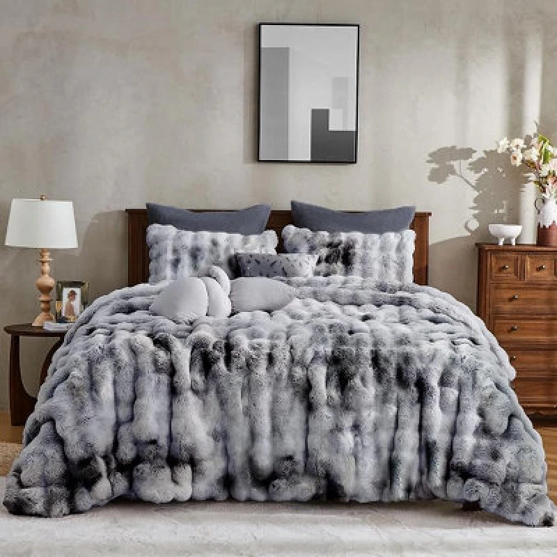 Image of Sweet Dreams White Bubble Faux Rabbit Fur Duvet Cover And Pillowcase Set King