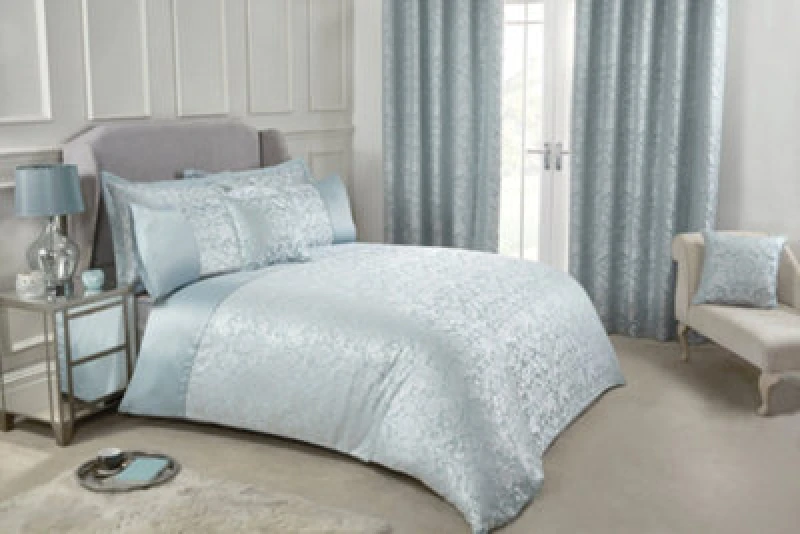 Image of New Edge Blinds Harrow Duvet Set in Blue Size: King Blue Unisex King
