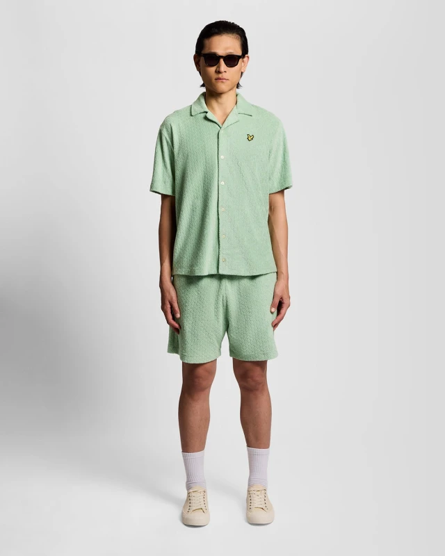 Image of Lyle & Scott Mens Honeycomb Effect Towelling Shorts in Green
