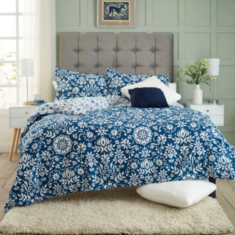 Image of Deyongs Deyongs Ornamental Tile Floral 100% Cotton Duvet Cover Set - Soft Decorative Bedding in Blue Size: Double Blue Double Unisex 5054990141743