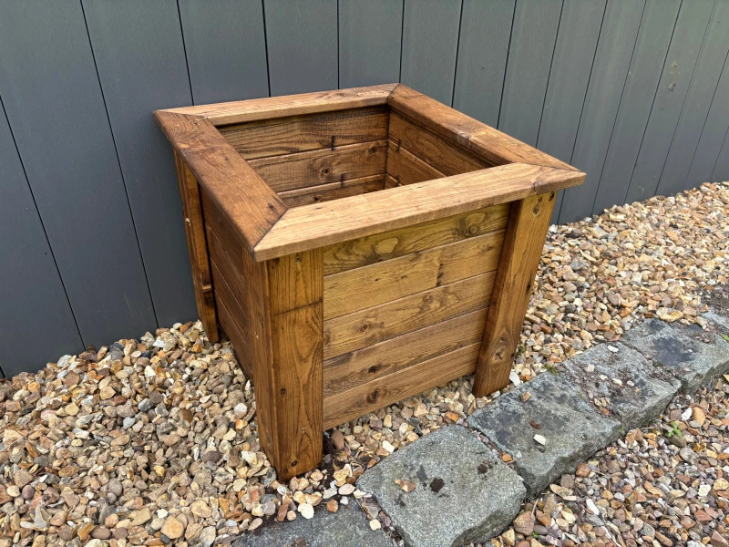 Image of Charles Taylor Trading Prestbury Raised Square Planter Large Brown