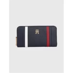 Image of Tommy Hilfiger Th Emblem Shoulder Bag Corp - Blue