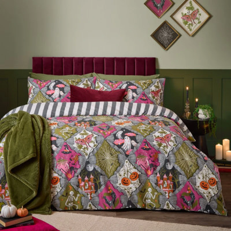 Image of furn. Furn Hallowquin Spooky Reversible Duvet Cover Set, Multi, Double