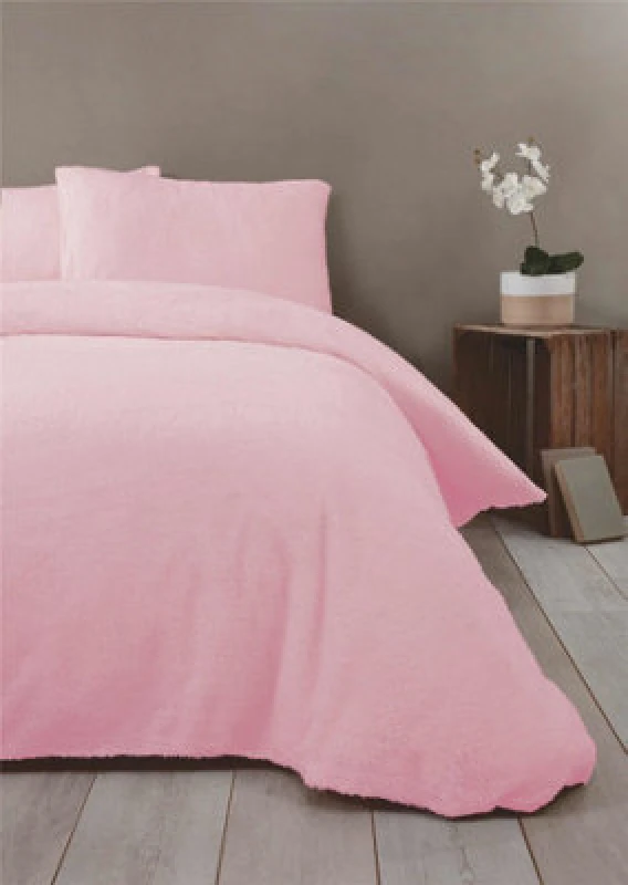 Image of Rapport Home Teddy Fleece Polyester Duvet Cover Set With Pillowcase in Pink Size: King Pink Unisex King