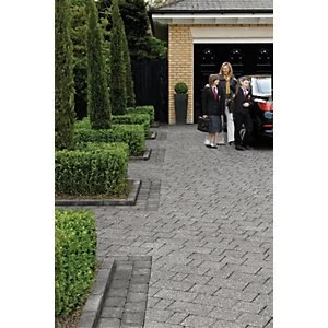 Marshalls Drivesett Textured Kerb Stone Pennant Grey 120 x 240 x 80mm Pack of 192