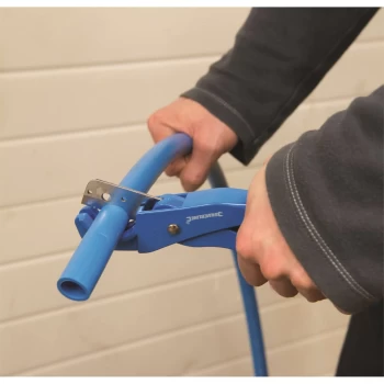 Image of Silverline Plastic Hose Pipe Cutter - 36mm