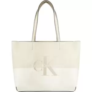 image of Calvin Klein Jeans Sculpted SHOPPER29 Hero - Multi