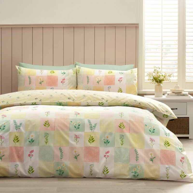 Image of Catherine Lansfield Daisy Patchwork Duvet Cover Bedding Set Yellow