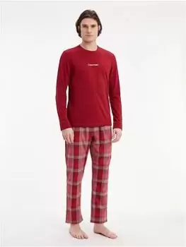 Image of Calvin Klein Modern Structure Sleep Gift Set, Red, Size L, Men