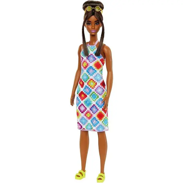 image of Fashionistas Doll with Brown Hair in Bun