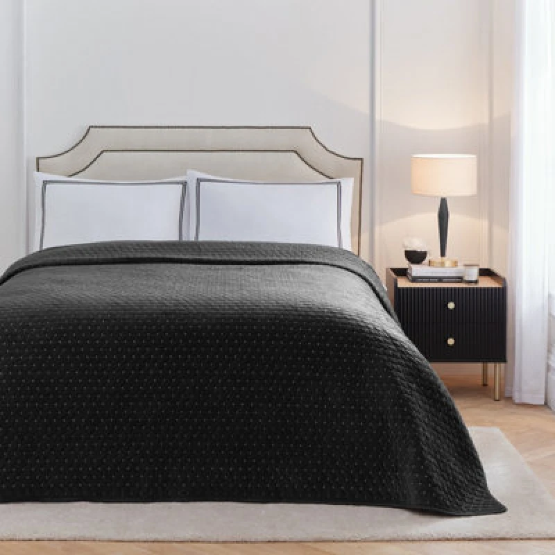 Image of Paoletti Paoletti Henley Pin-cord Bedspread in Natural Size: King Natural King Unisex 5025532364913