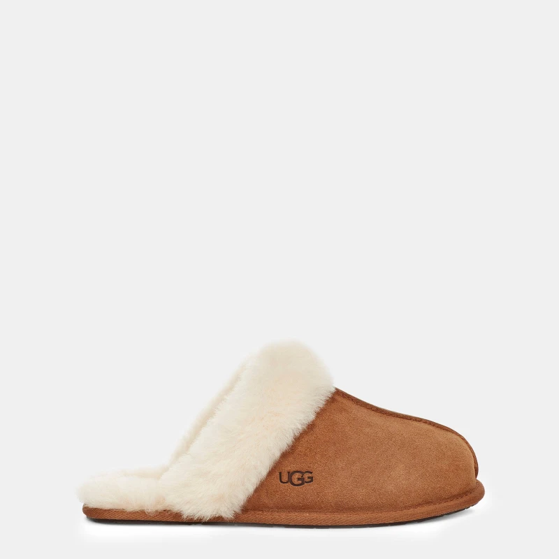 Image of Ugg Ugg Scuffette II Standard D Fit Chestnut Female 7 XD54105