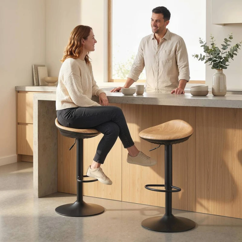 Image of HOMCOM Set of 2 Breakfast Barstools, PU Leather Swivel Bar Stools, Oak in Natural Natural Unisex
