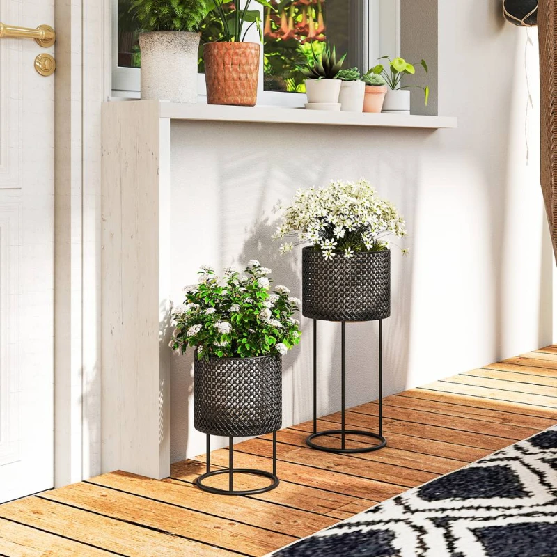 Image of OUTSUNNY Metal Plant Pots Flower Planters Set of 2 for Indoor Outdoor Black Unisex