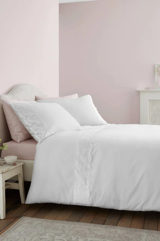Image of Bianca 'Elise Lace' 200 Thread Count Cotton Duvet Cover Set in White Size: Super King White Unisex Super King