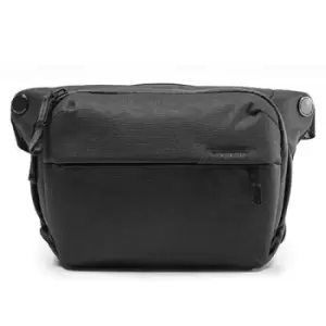 Image of Peak Design Everyday Sling Bag 3L V2 in Black