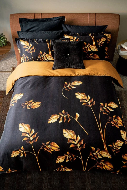 Image of Ted Baker 'Gilded Floral' Cotton Duvet Cover Set in Black Size: King Black King Unisex 5016709728621