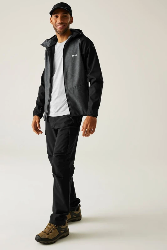 Image of Regatta Men Arec Softshell Jacket in Charcoal Size: X-Large Charcoal XL Male 5063516136187