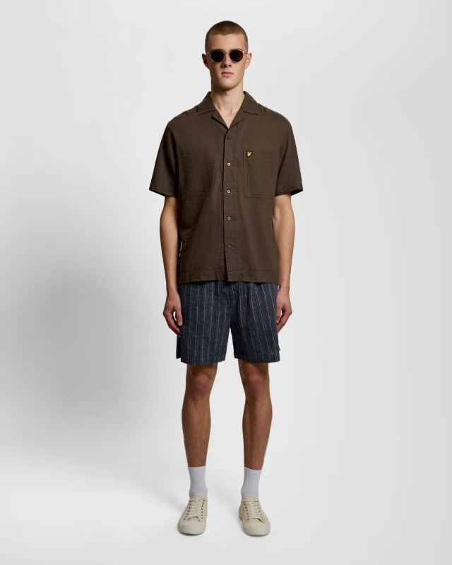 Image of Lyle & Scott Mens Linen Blend Stripe Shorts in Navy