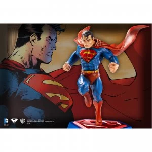 Image of DC Comics Superman - Comic Book Edition Sculpt