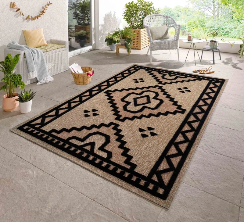 Image of Harper Diamond Pattern Water Resistant Indoor Area Rugs Black 120X170 Cm