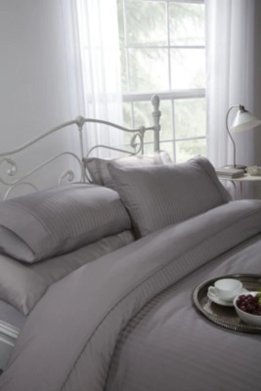 Image of New Edge Blinds Carlton Collection Duvet Set in Grey Size: Single Grey Unisex Single