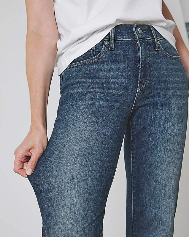 Image of Levis|Levis Levis 314 Shaping Straight Jeans Vintage Wash - Levis - Size: 28/30 / UK 10 Vintage Wash Female 28/30 / UK 10 PV15212