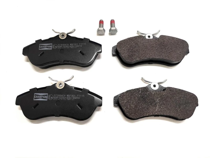 Image of Brake pad set CHAMPION 573084CH