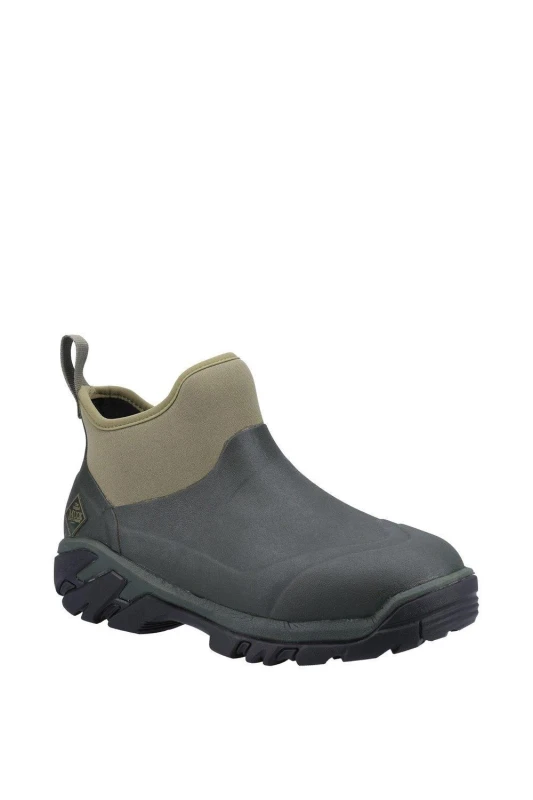 Image of Muck Boots Muck Boots Men 'Woody' Sport Ankle Boot in Green Size: 7 Green 7 Male 0193715414771
