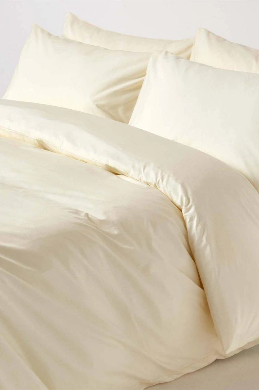 Image of Homescapes Egyptian Cotton Duvet Cover with Pillowcase, 200 TC in Cream Size: Super King Cream Unisex Super King