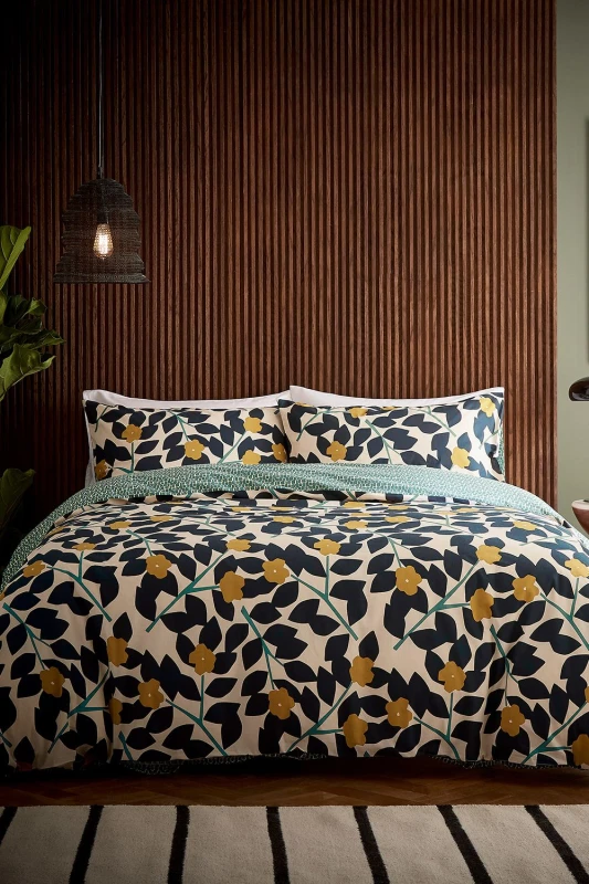Image of Helena Springfield 'Linnea' Cotton Duvet Cover Set Size: Super King Multicolor Unisex Super King