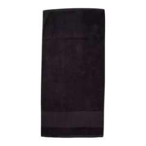 Image of Towel City Printable Border Bath Towel (One Size) (Black)